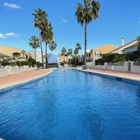 بيت للعطل Windhouse Long Retreat *